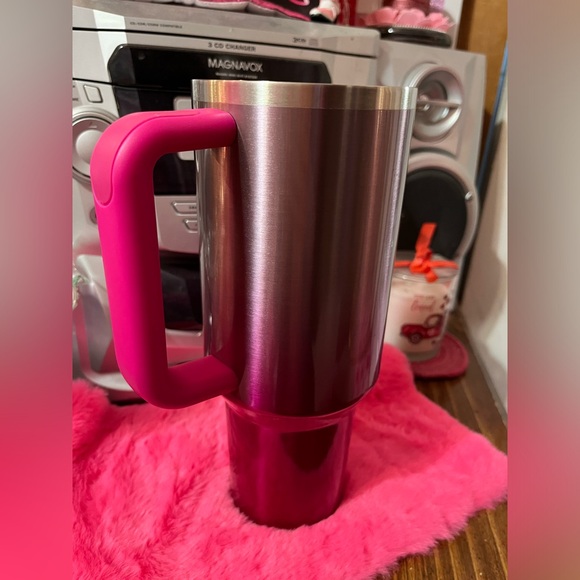 Stanley Camellia Gradient 40oz - Picture 10 of 10